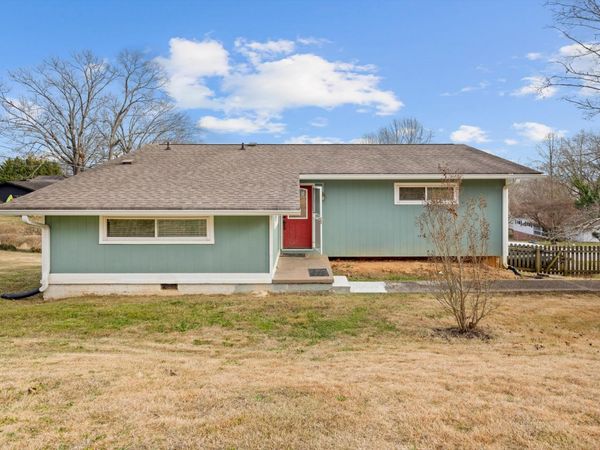 1331 Cloverdale Circle, Hixson, TN 37343