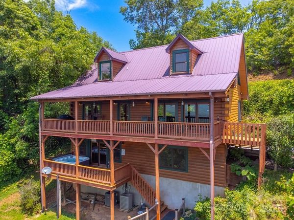561 Signal Ridge, Sylva, NC 28779