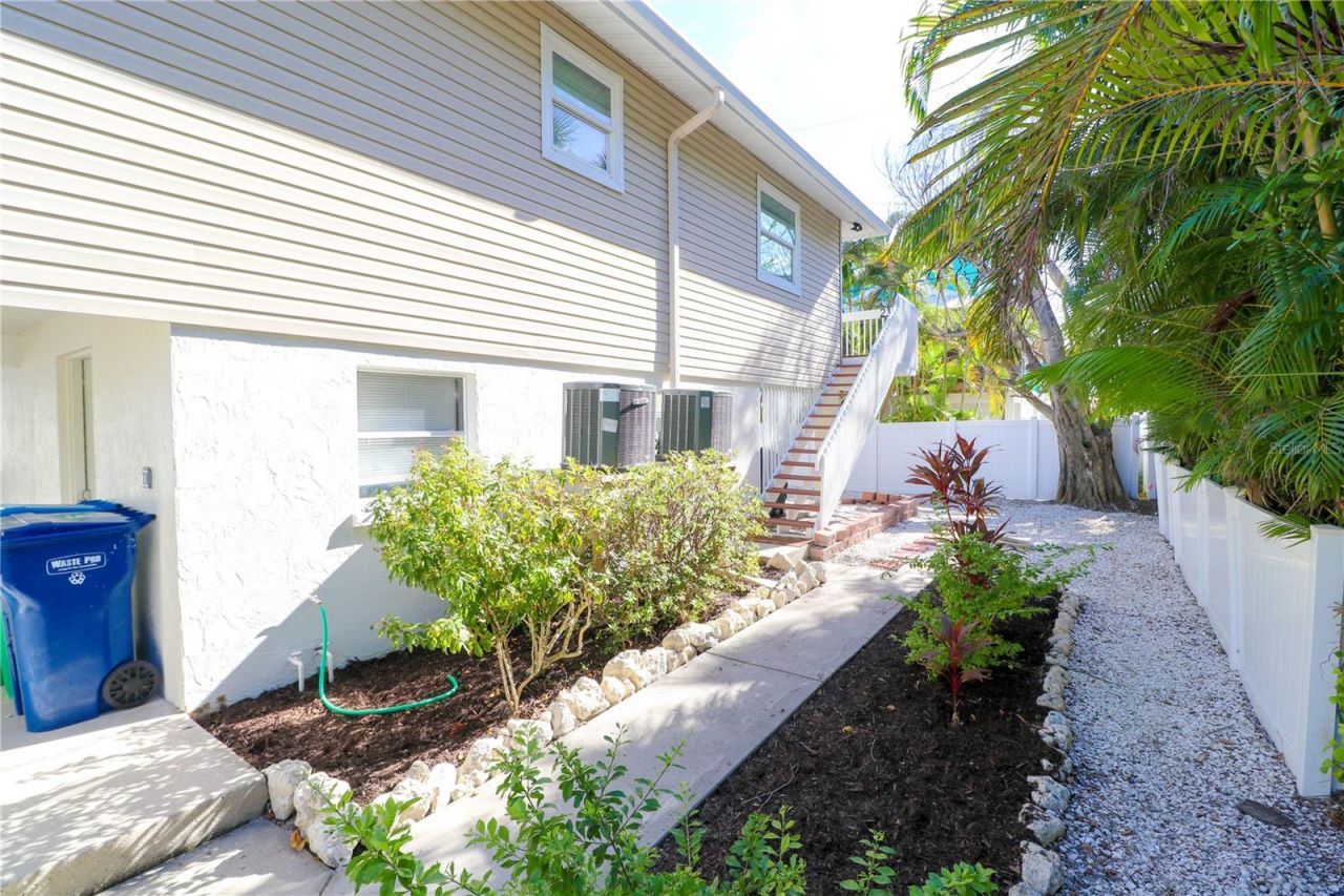 213 71st Street, Unit A&B, Holmes Beach, FL 34217 Photo