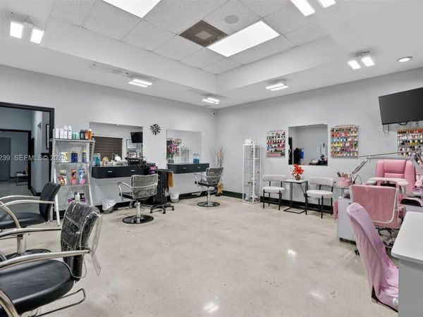 Full-Service Beauty Salon For Sale In Doral, Doral, FL 33172