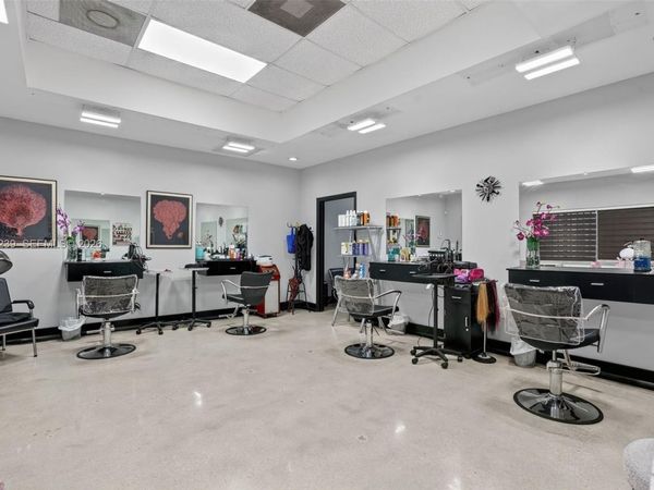 Full-Service Beauty Salon For Sale In Doral, Doral, FL 33172