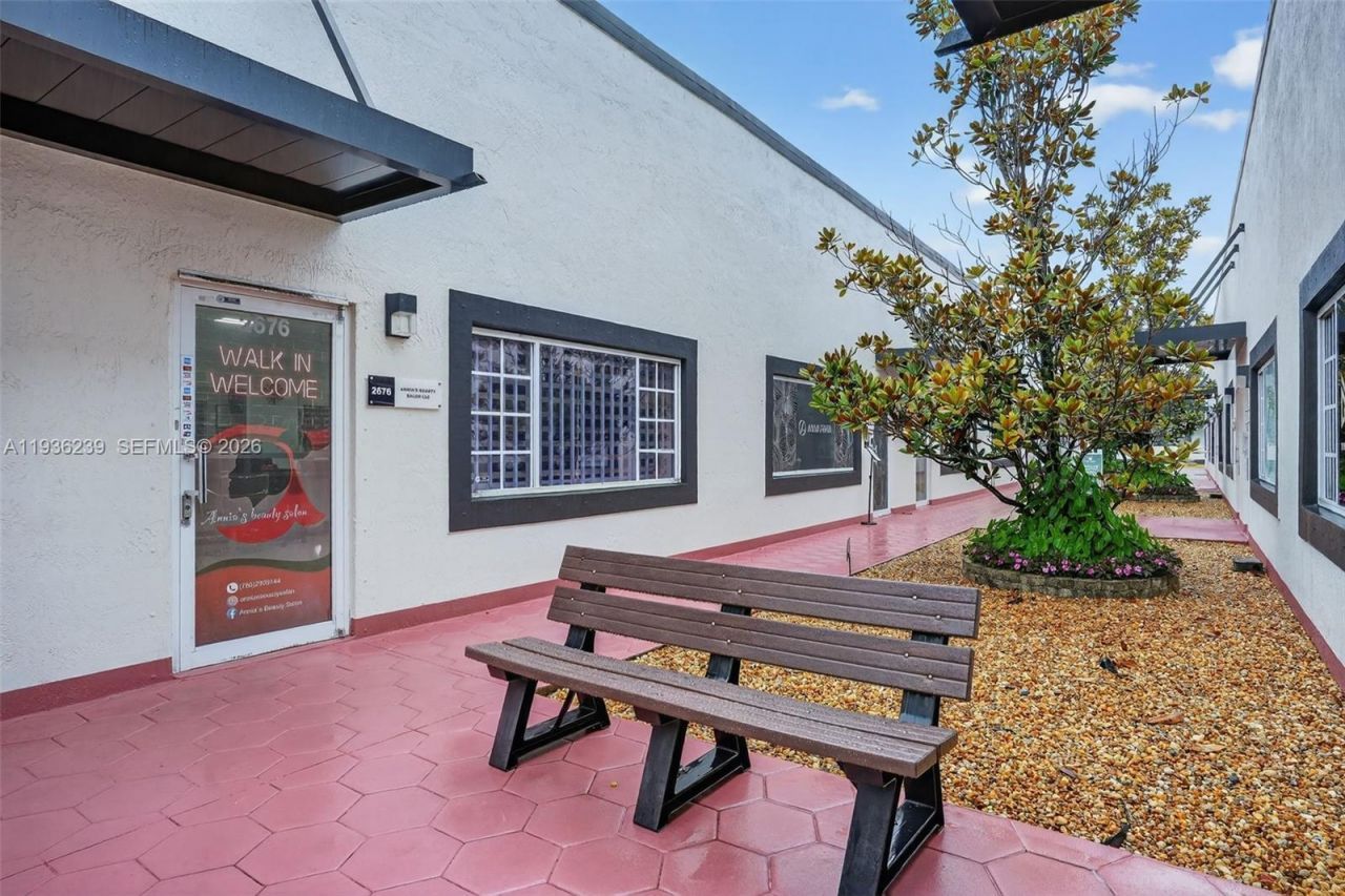 Full-service Beauty Salon For Sale In Doral, Doral, FL 33172 Photo