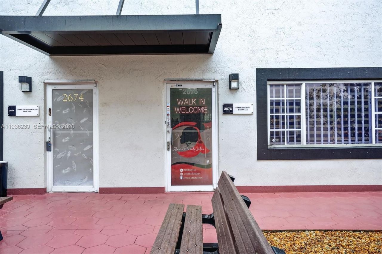 Full-service Beauty Salon For Sale In Doral, Doral, FL 33172 Photo