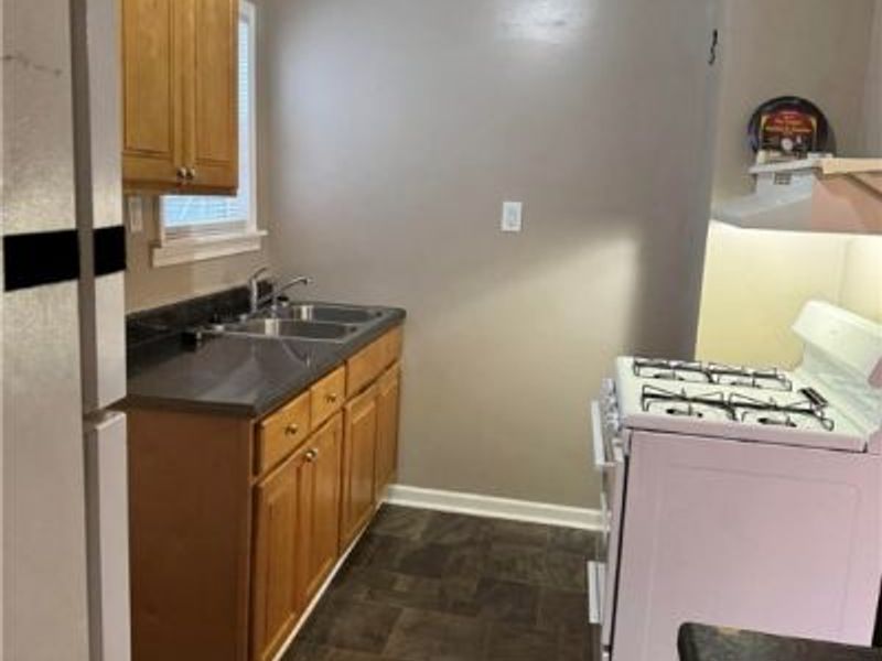 1222 E 360th Street, Eastlake, OH 44095 Photo 4