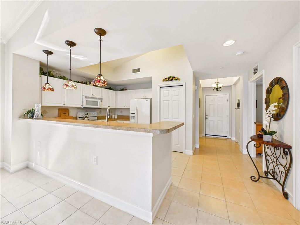 10510 Amiata Way, Unit 306, Fort Myers, FL 33913 Photo