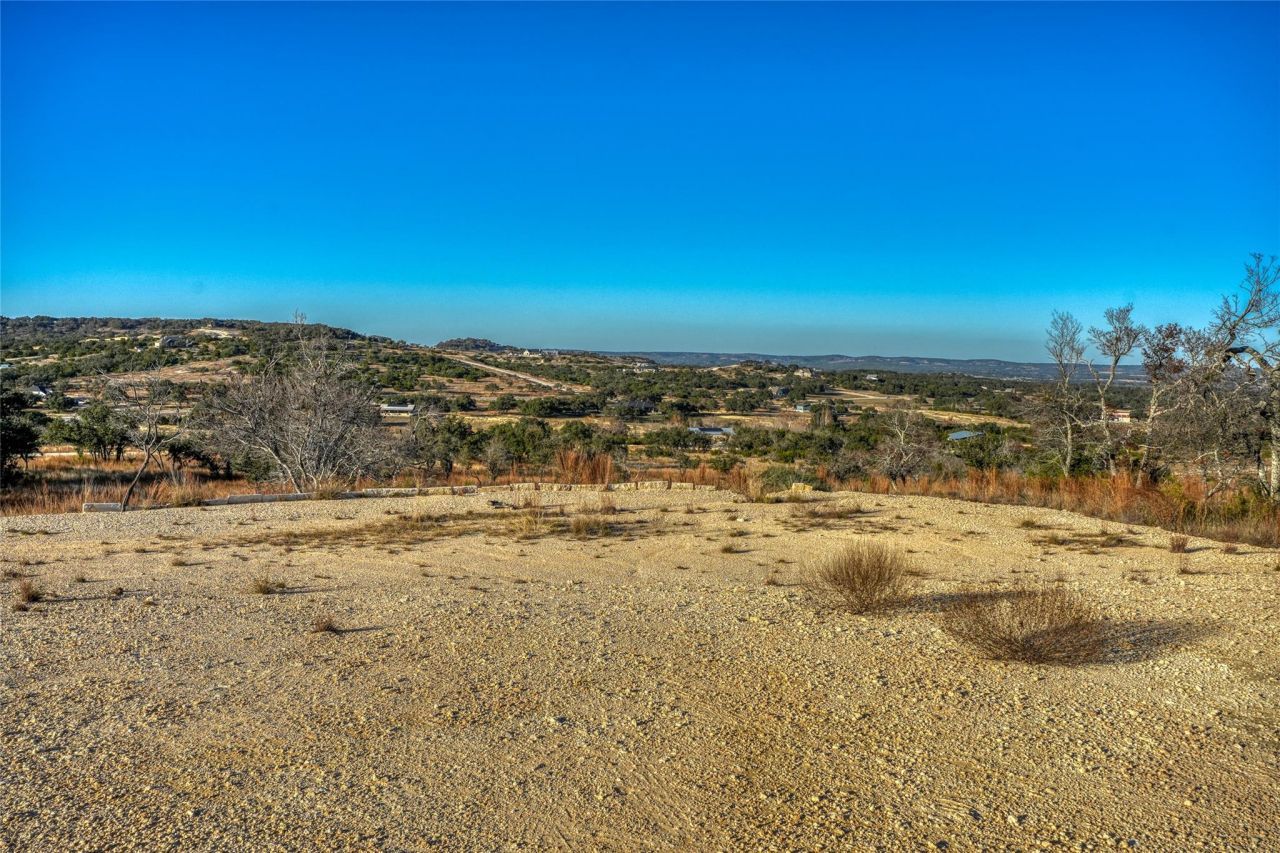 136 Falling Oak Dr, Blanco, TX 78606 Main Photo
