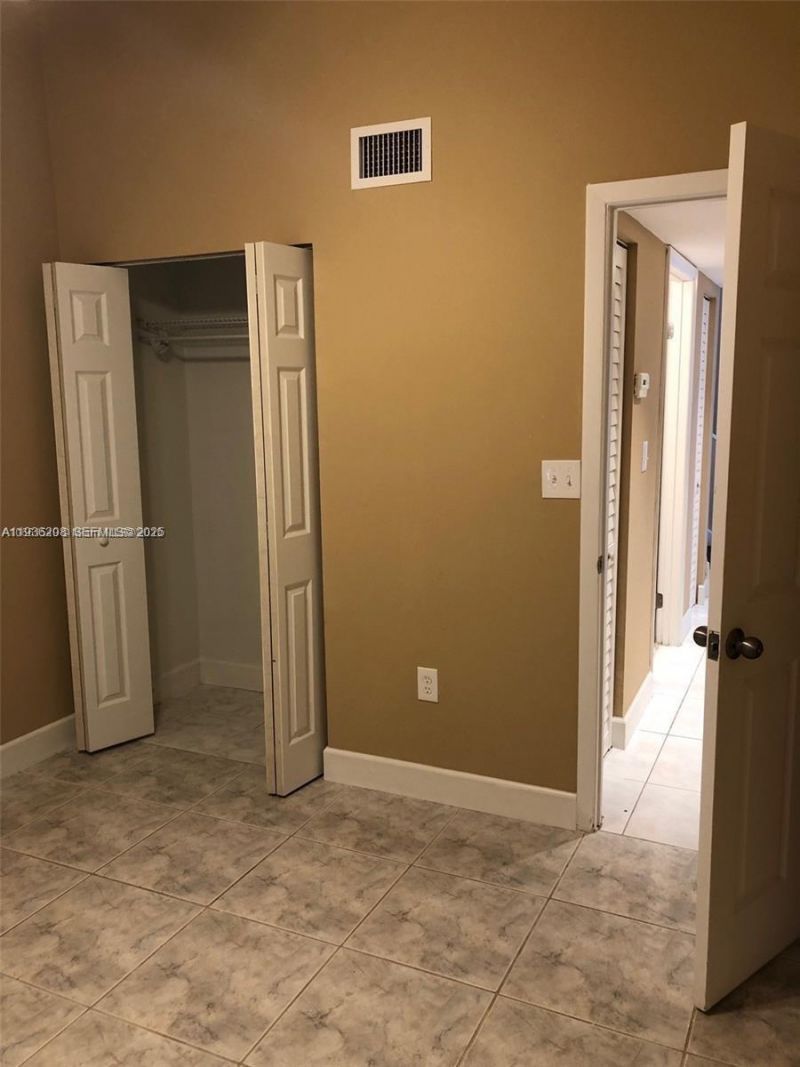 1400 San Remo Cir , Unit 1400, Homestead, FL 33035 Photo