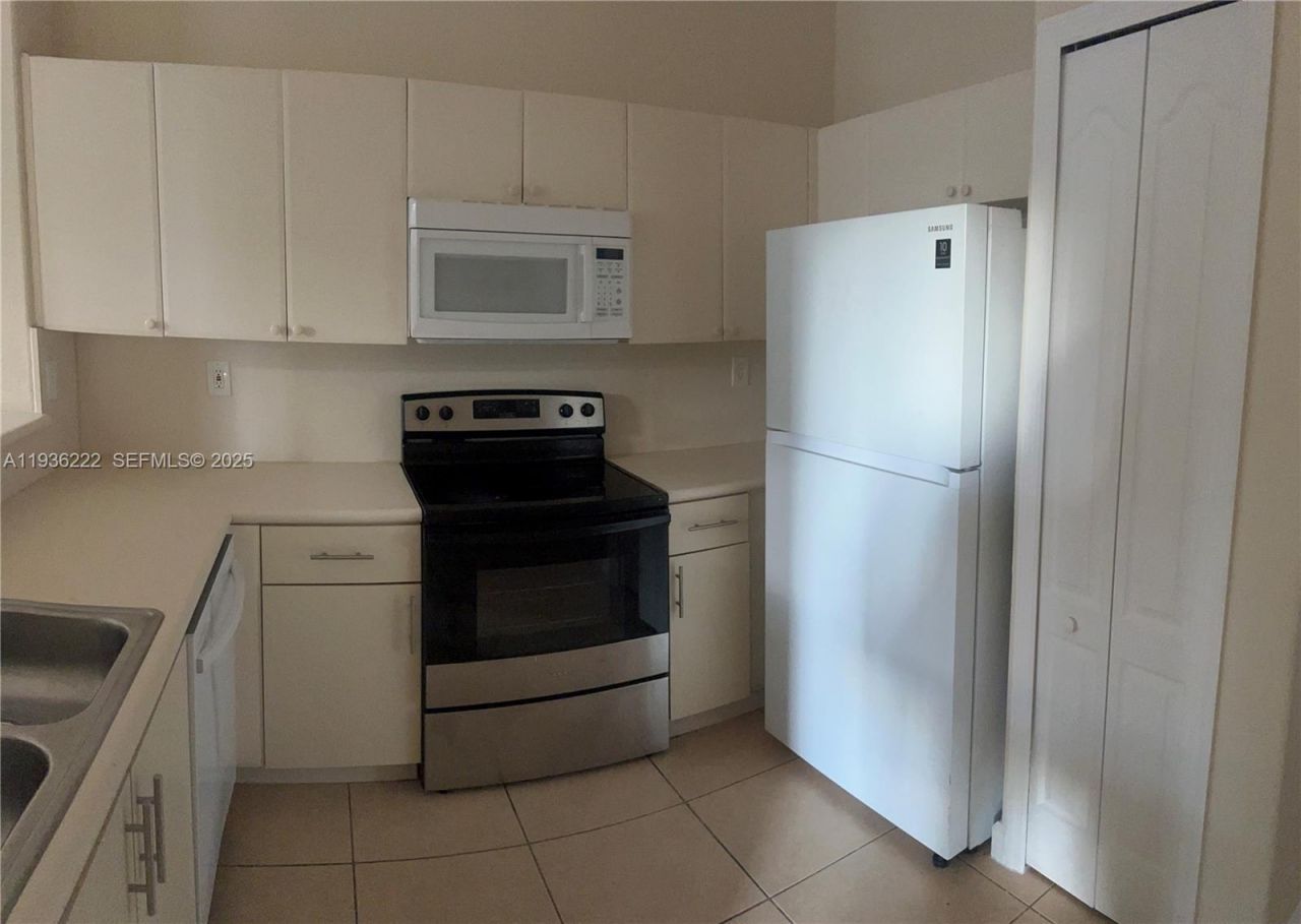 2826 SE 16th Pl , Unit 203, Homestead, FL 33035 Photo