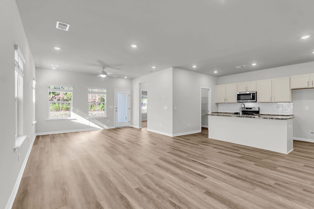 312 Clipper Court Photo 14