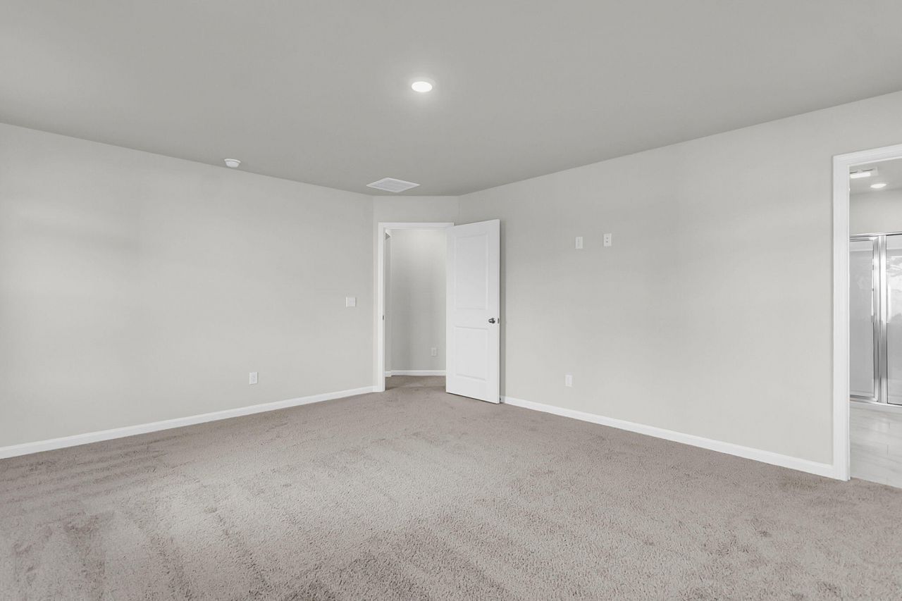 312 Clipper Court Photo 20