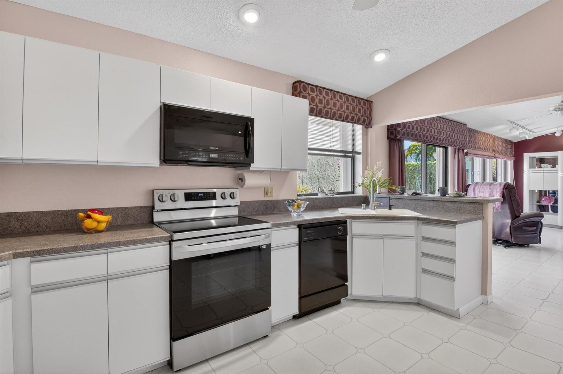 2570 NW 13th Street, Delray Beach, FL 33445 Photo