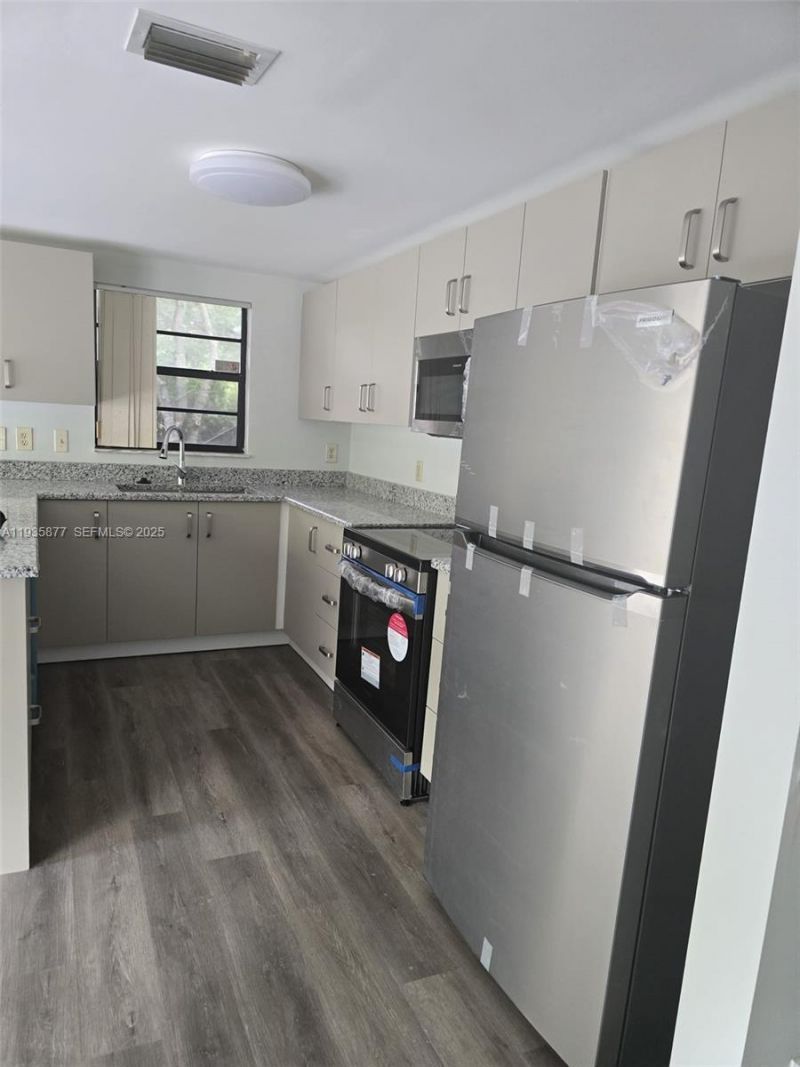 4705 SW 62nd Ave, Unit 201, Davie, FL 33314 Photo