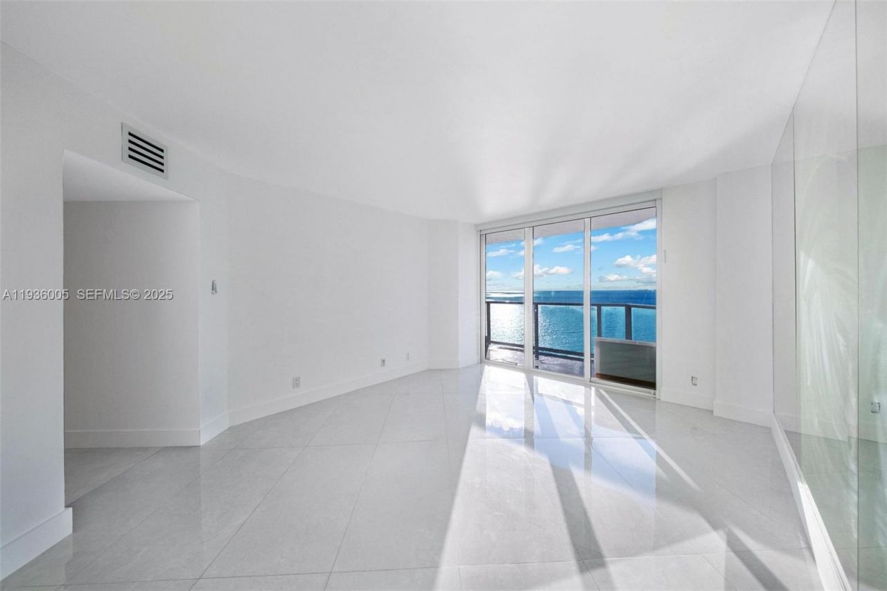 16485 Collins Ave, Unit 2438, Sunny Isles Beach, FL 33160 Photo