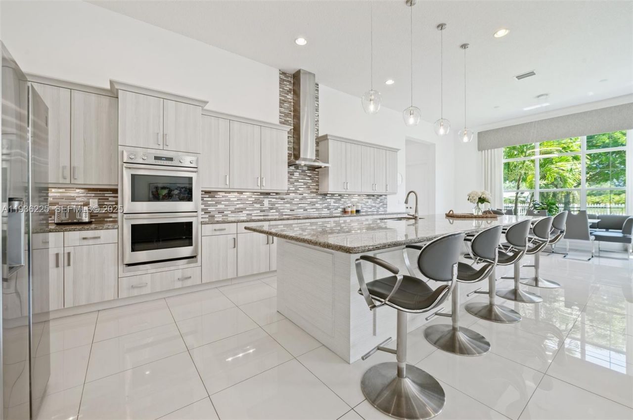 5292 S Sterling Ranch Cir, Davie, FL 33314 Photo