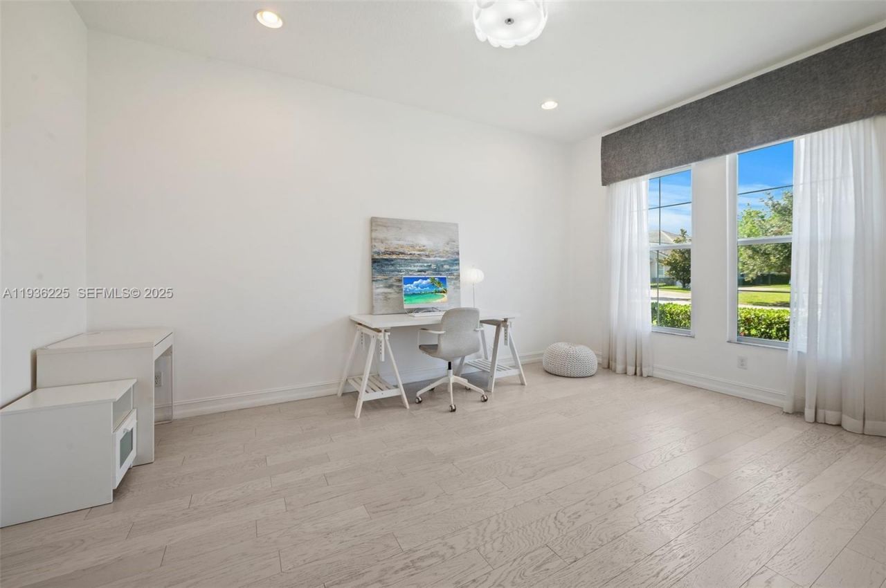 5292 S Sterling Ranch Cir, Davie, FL 33314 Photo