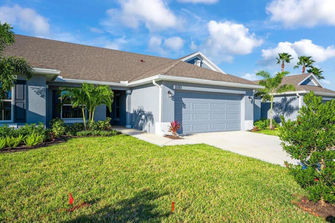 8627 Giovanni Avenue, Fort Pierce, FL 34951 Main Photo