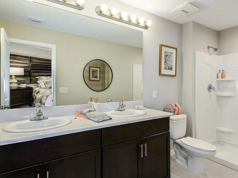 10557 Oakside Drive, Palmetto, FL 34221 Photo