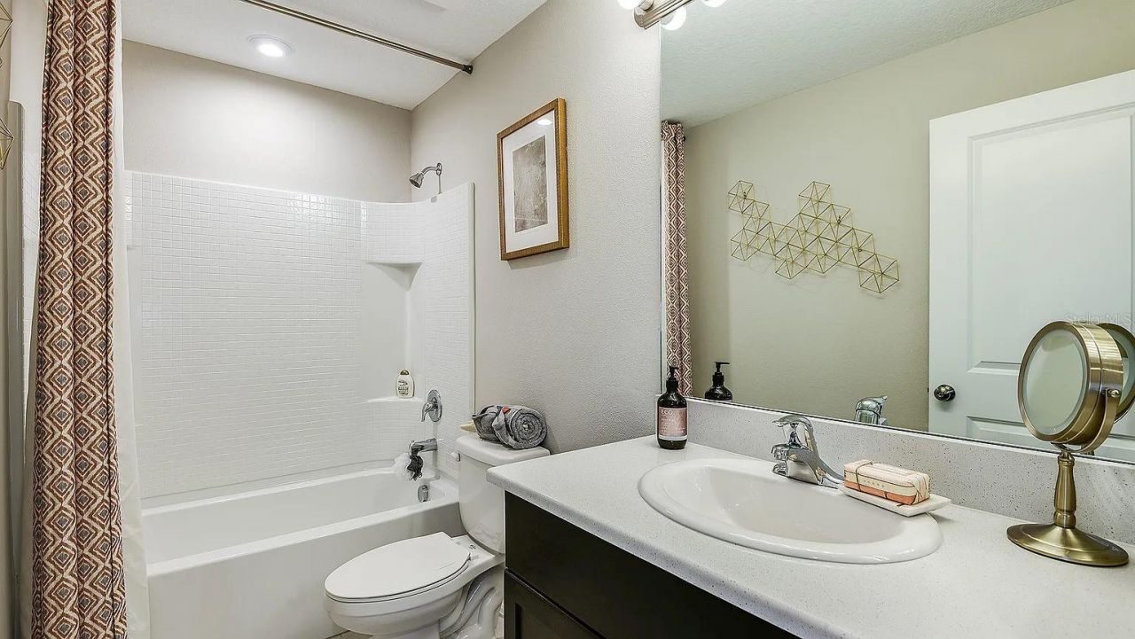 10557 Oakside Drive, Palmetto, FL 34221 Photo