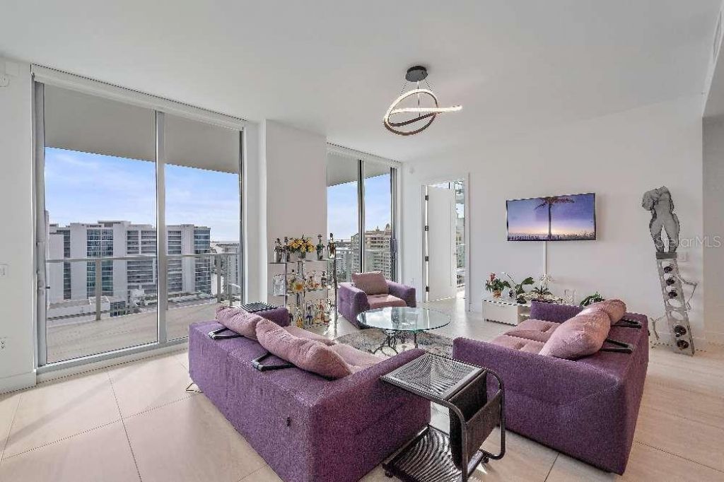 301 Quay Commons, Unit 1707, Sarasota, FL 34236 Photo