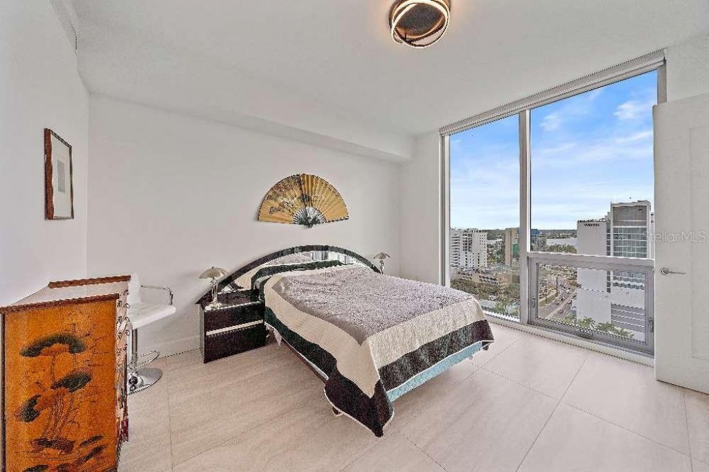 301 Quay Commons, Unit 1707, Sarasota, FL 34236 Photo