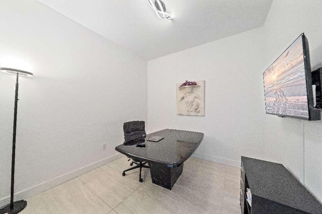 301 Quay Commons, Unit 1707, Sarasota, FL 34236 Photo