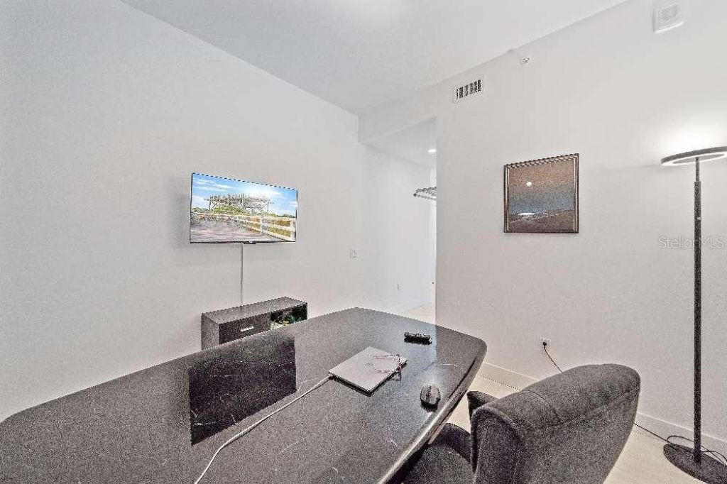 301 Quay Commons, Unit 1707, Sarasota, FL 34236 Photo