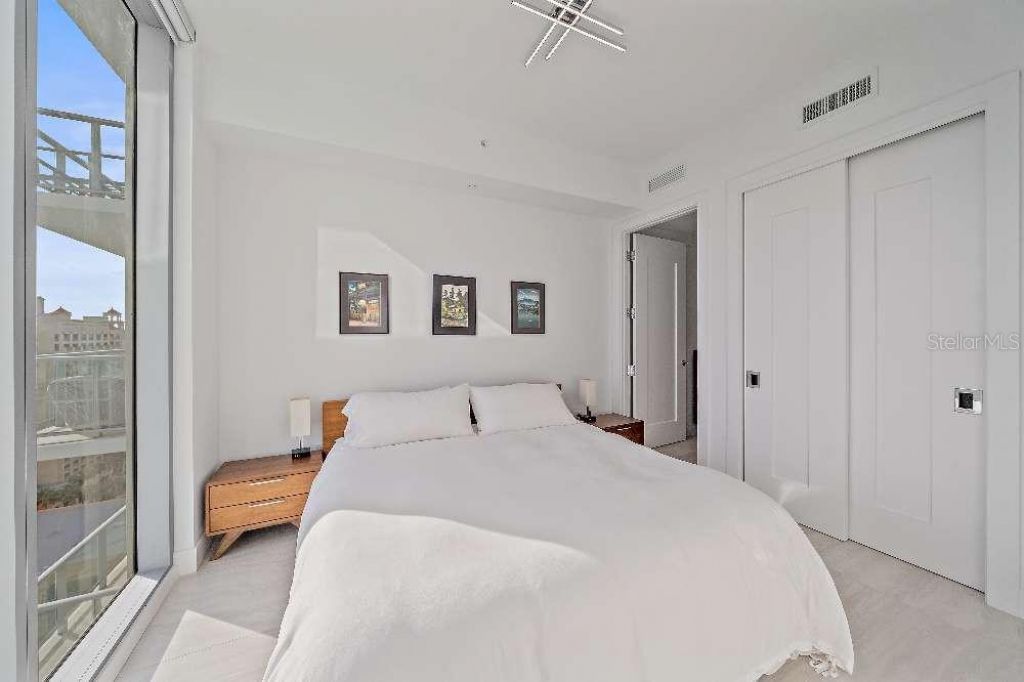 301 Quay Commons, Unit 1707, Sarasota, FL 34236 Photo