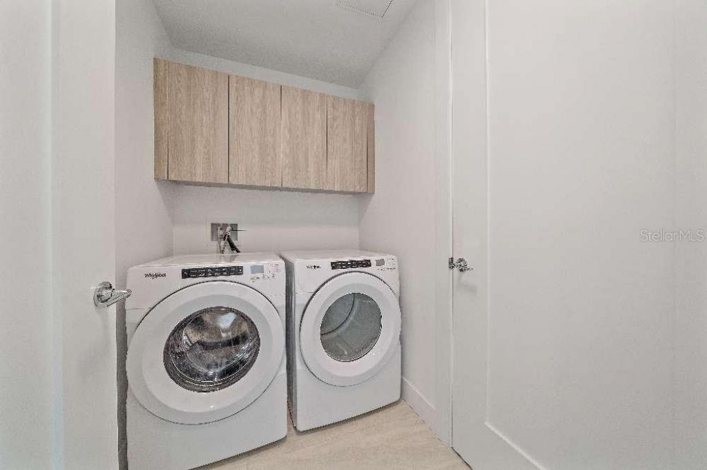 301 Quay Commons, Unit 1707, Sarasota, FL 34236 Photo