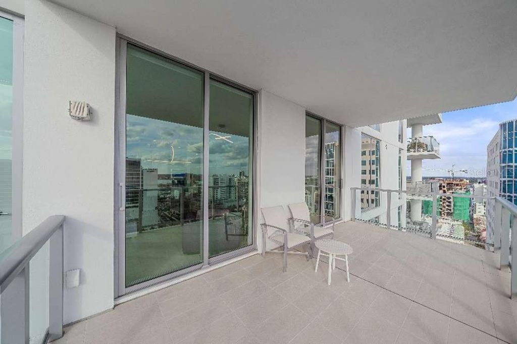 301 Quay Commons, Unit 1707, Sarasota, FL 34236 Photo