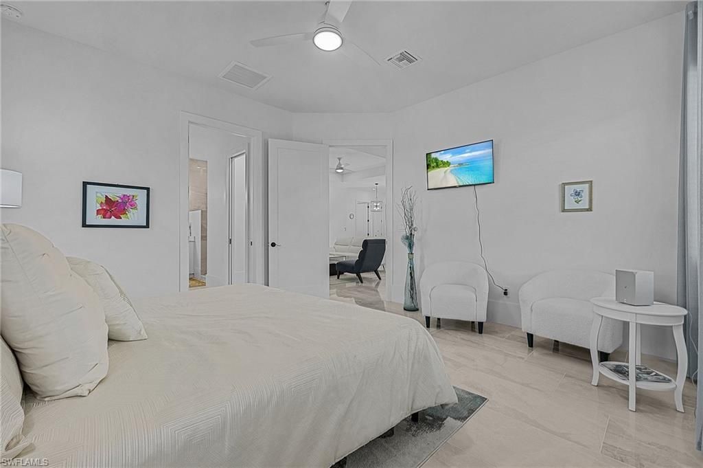 2499 Pine St, Naples, FL 34112 Photo