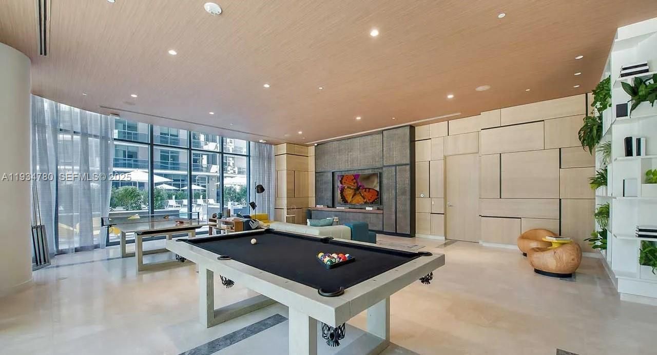 45 SW 9th St, Unit 3210, Miami, FL 33130 Photo