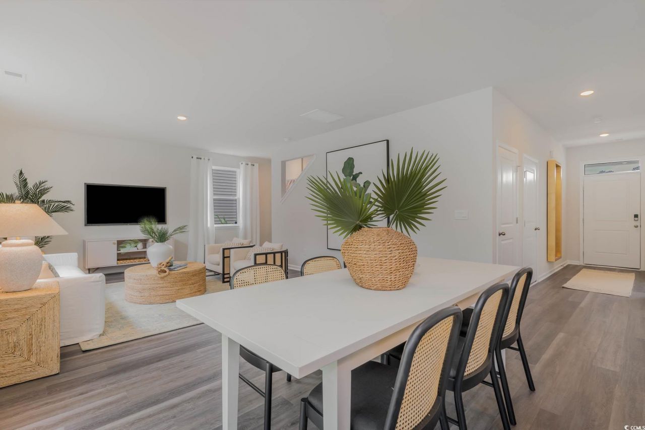 137 Homestead Way Photo 12