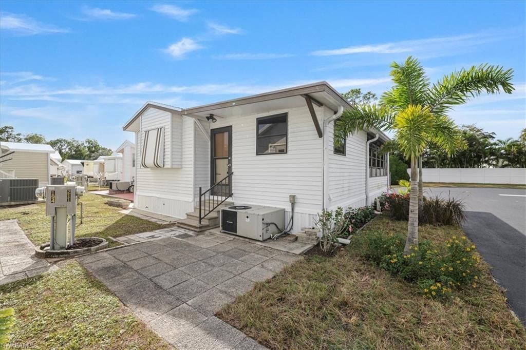 211 Sojourn Dr , North Fort Myers, FL 33903 Photo