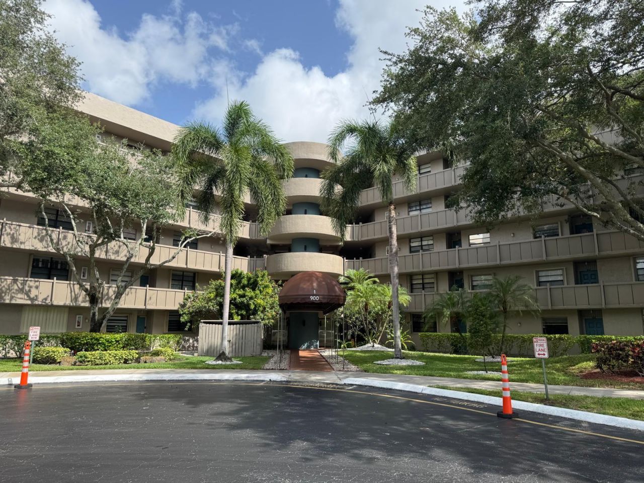 900 Colony Point Circle, Unit 407, Pembroke Pines, FL 33026 Photo