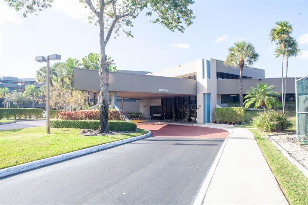 900 Colony Point Circle, Unit 407, Pembroke Pines, FL 33026 Photo