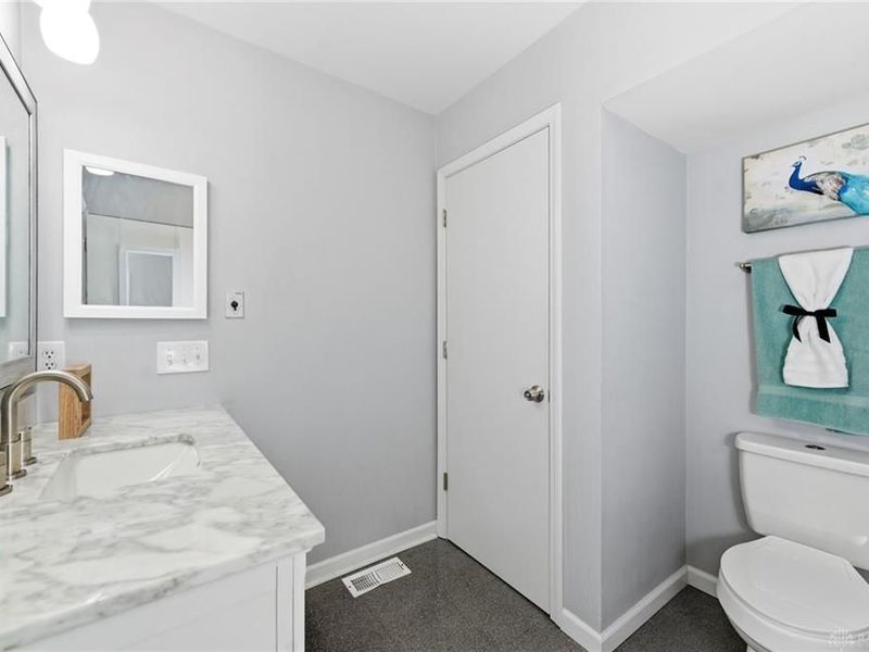 287 Bedford Glen Lane, Unit 27, Springdale, OH 45246 Photo 23