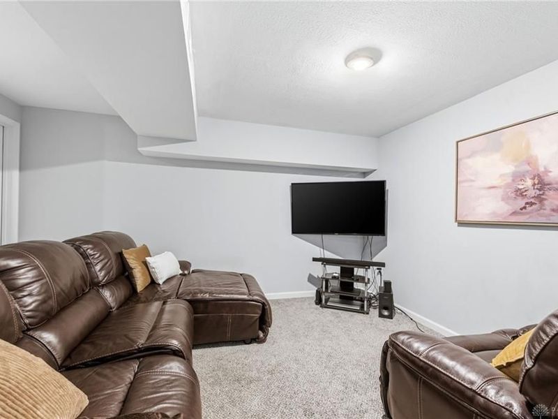 287 Bedford Glen Lane, Unit 27, Springdale, OH 45246 Photo 32