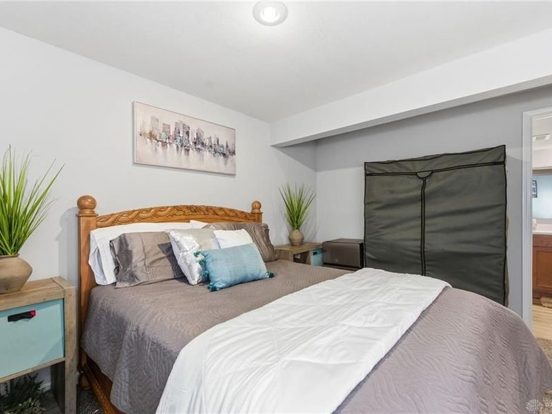 287 Bedford Glen Lane, Unit 27, Springdale, OH 45246 Photo 39