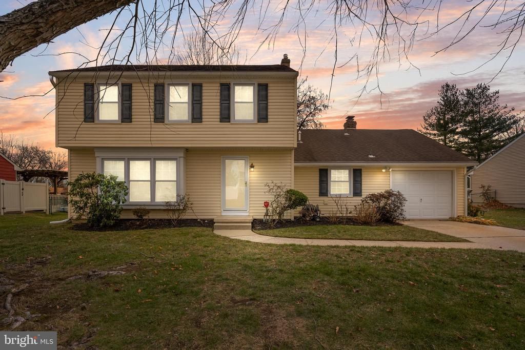 207 Farmington Road, Delran, NJ 08075 Main Photo