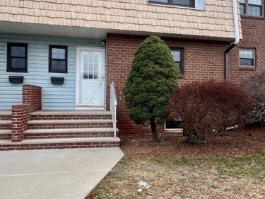 402 WINDSOR COURT, HILLSBOROUGH, NJ 08844