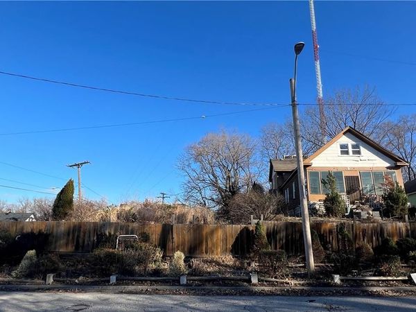 3007 Jarboe Street, Kansas City, MO 64108