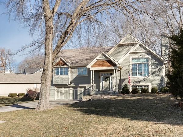 7203 Eastside Drive, Weatherby Lake, MO 64152