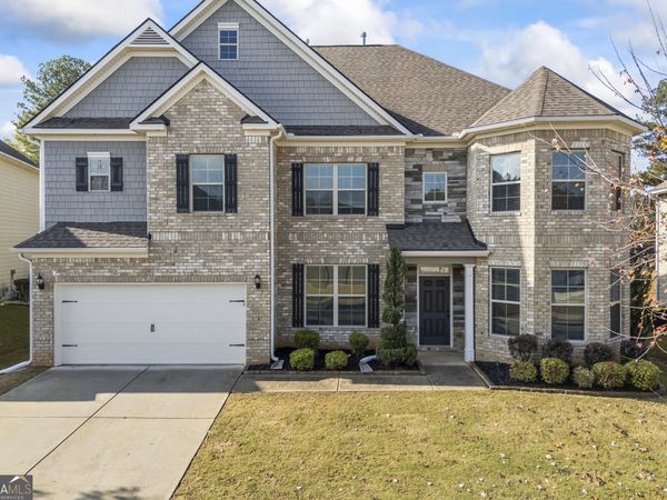 30 Fanleaf Drive, Fairburn, GA 30213