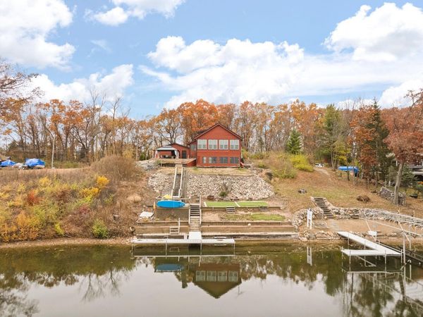 14601 Brookhurst Drive, Cement City, MI 49233