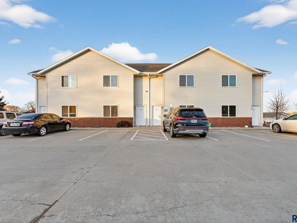 2800 E Madison St, Unit 1-4, Sioux Falls, SD 57103
