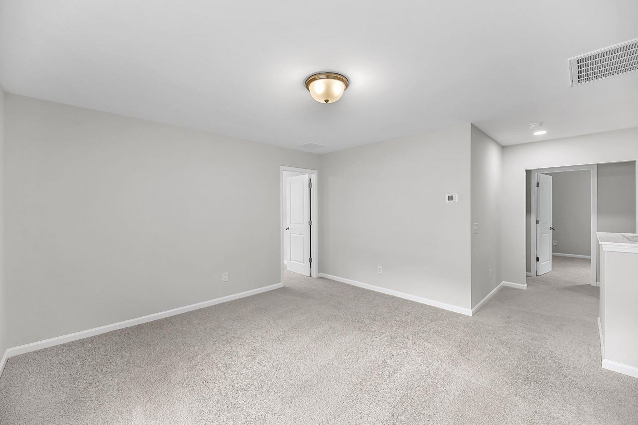 718 Alma Square Drive Photo 17