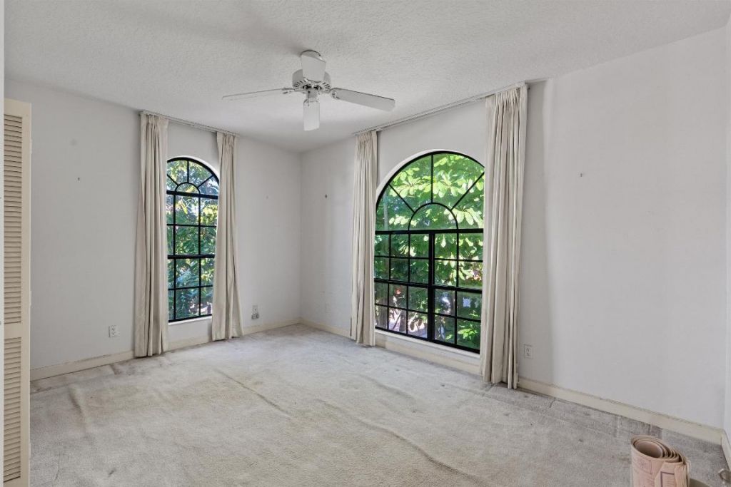 206 Queens Lane, Palm Beach, FL 33480 Photo