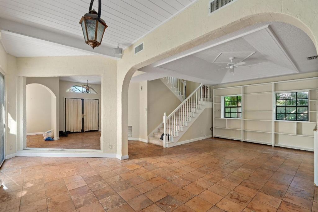 206 Queens Lane, Palm Beach, FL 33480 Photo