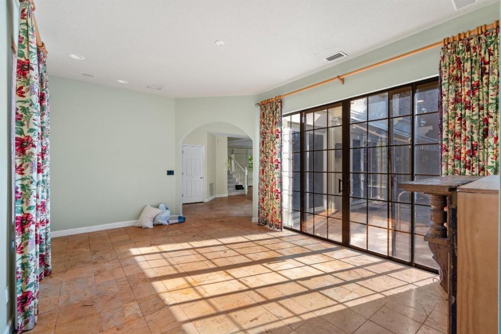 206 Queens Lane, Palm Beach, FL 33480 Photo