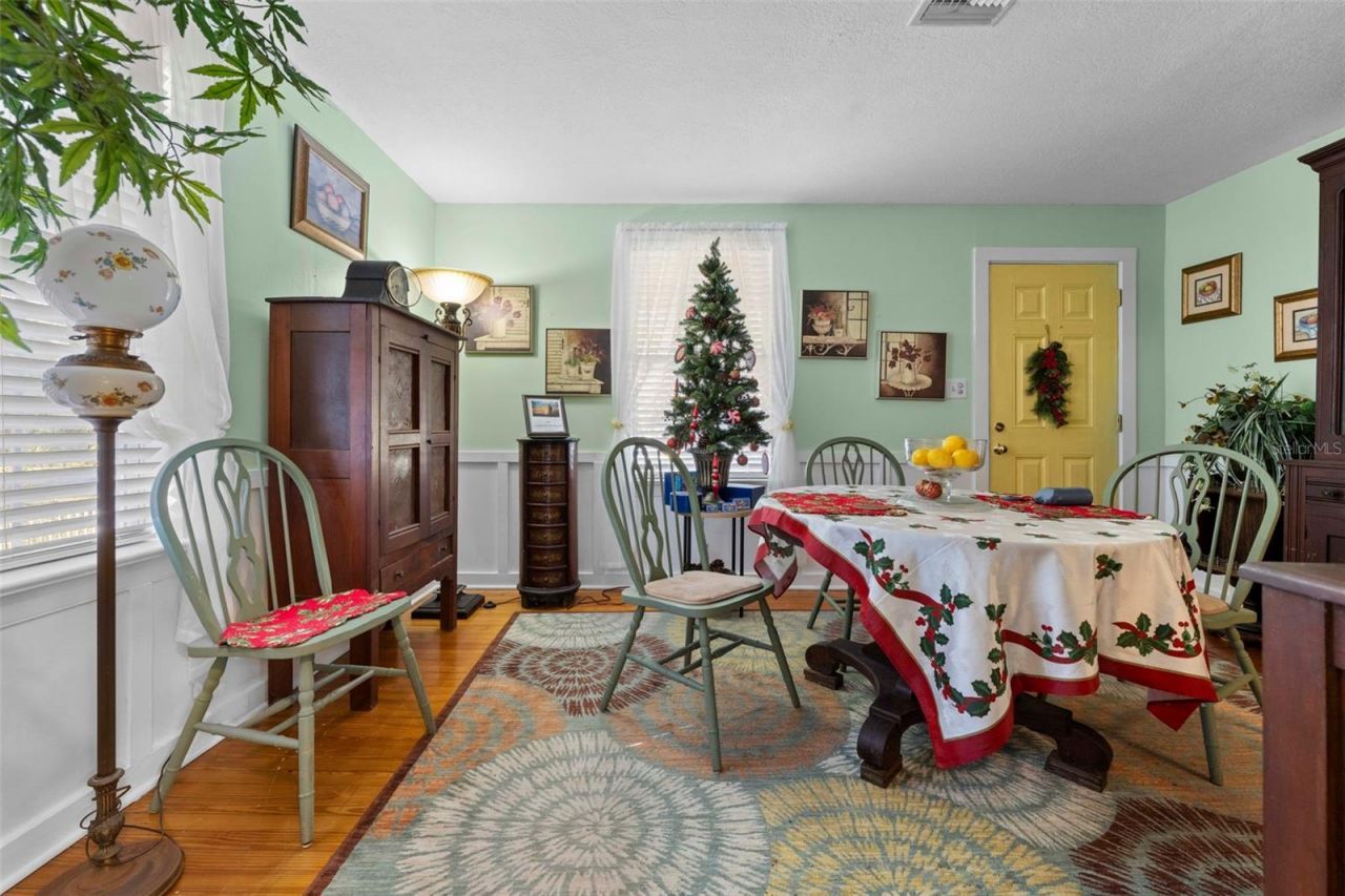 16 52nd Street, Yankeetown, FL 34498 Photo